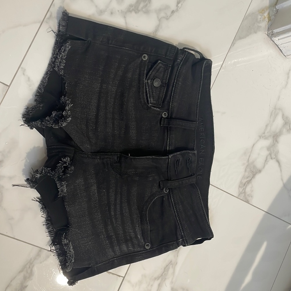 I am selling American eagle, never been worn, low rise denim short short